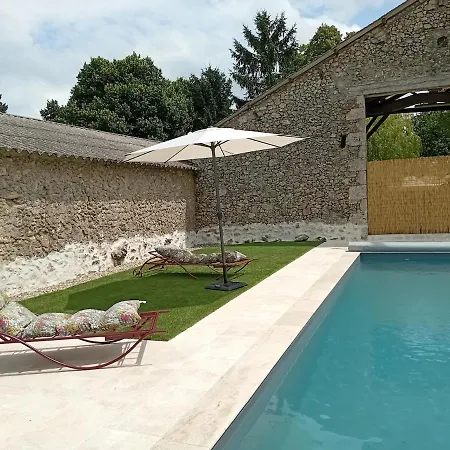 Domaine De Borde Grande - Le Logis - 4 - Jardin - Terrasses - Piscine - Internet - Parking Сasa de vacaciones *