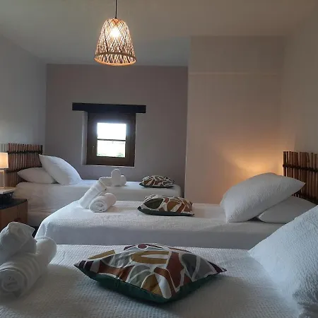 Domaine De Borde Grande - Le Logis - 4 - Jardin - Terrasses - Piscine - Internet - Parking *